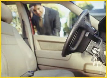 Metro Locksmith Services Weston, MA 781-519-7439 - 20-keys-locked-in-car