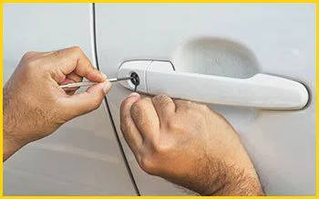 Metro Locksmith Services Weston, MA 781-519-7439 - 21-car-locksmith