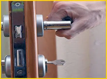 Metro Locksmith Services Weston, MA 781-519-7439 - 7-lock-installation